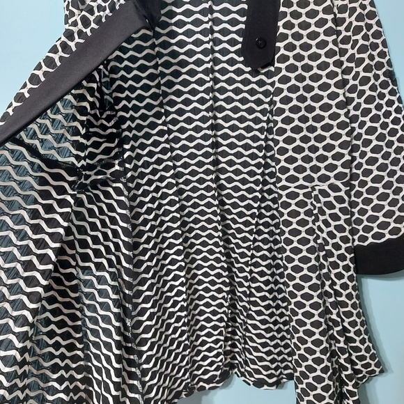 Joseph Ribkoff Textured Tunic Top - Picture 4 of 13